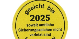 Symboldbild für eine Eichung, gelbe Hinweismarke des LBME NRW - geeicht bin 2025 soweit amtliche Sicherungszeichen nicht verletzt sind